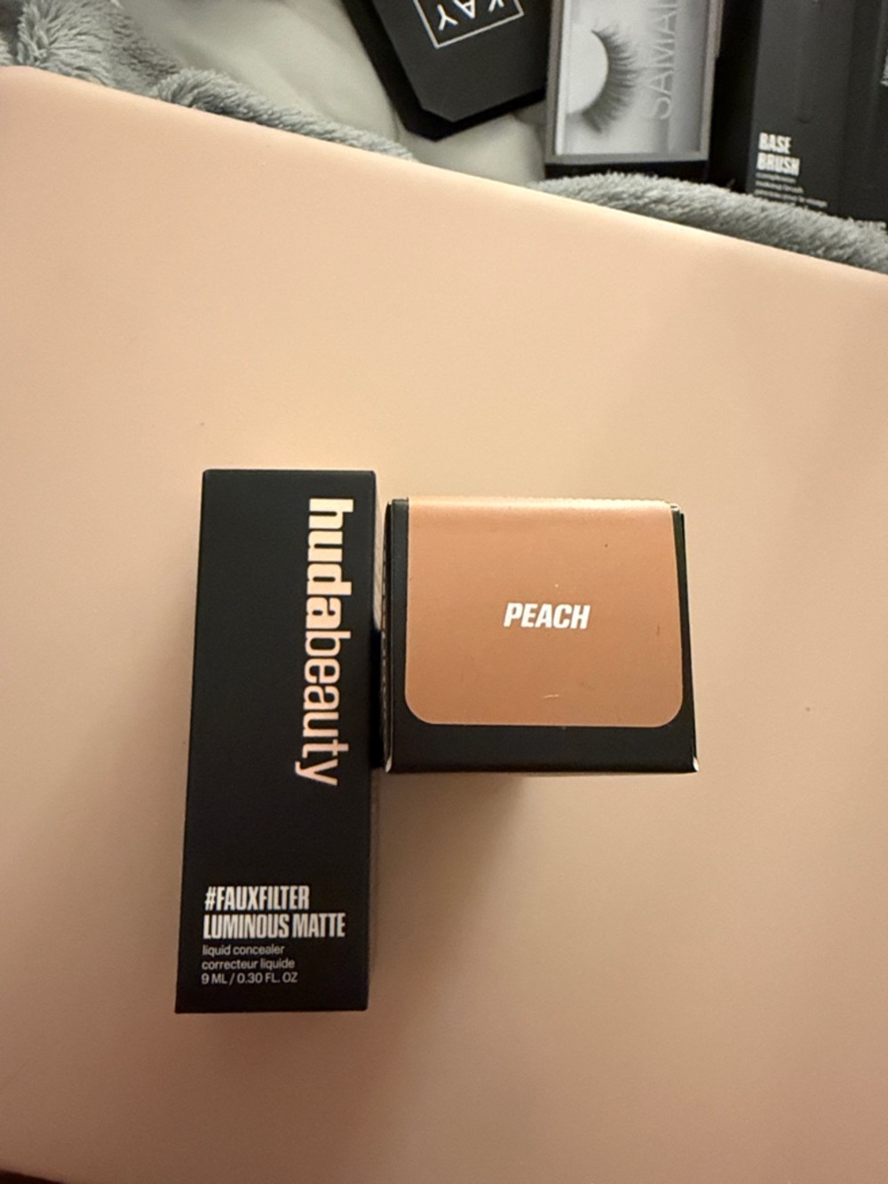 Huda Beauty Faux Filter Color Corrector- Peach